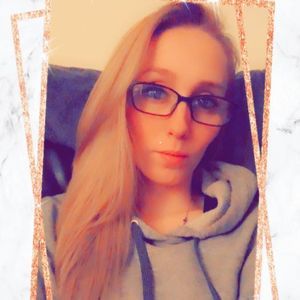 Meet your Posher, Delores